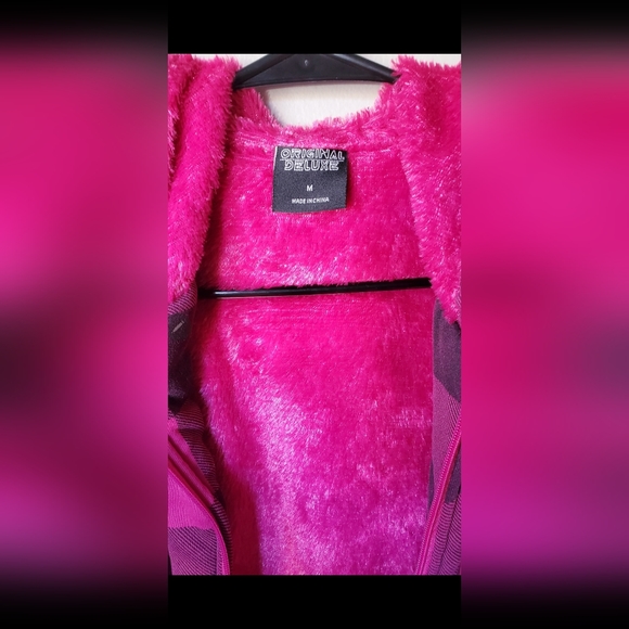 Black and Pink Plaid Sweater Hoodie Size M Soft Lining Original Deluxe - Picture 2 of 3